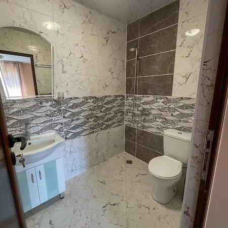Guest house александровата къща - Aleksandar With Garden And Pool Varshets (Montana)