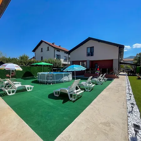 Vendégház александровата къща - Aleksandar With Garden And Pool 3*