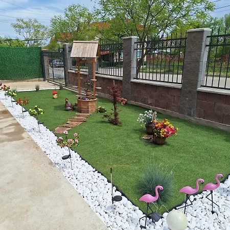 александровата къща - Aleksandar With Garden And Pool 3*